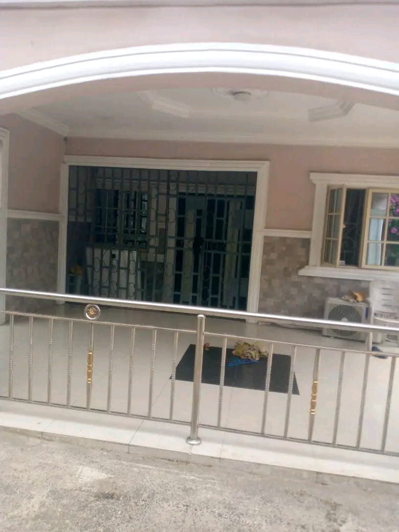 Standard 5-bedroom Flat For Sale