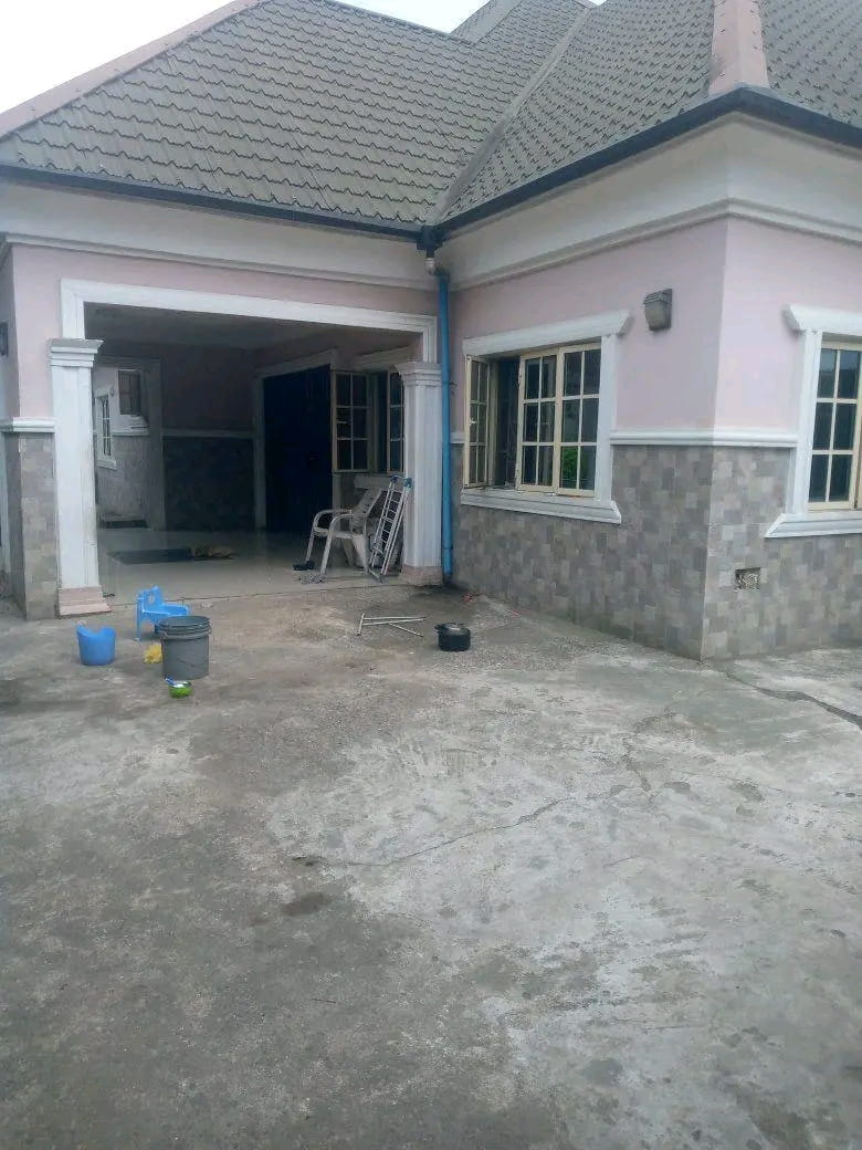 Standard 5-bedroom Flat For Sale