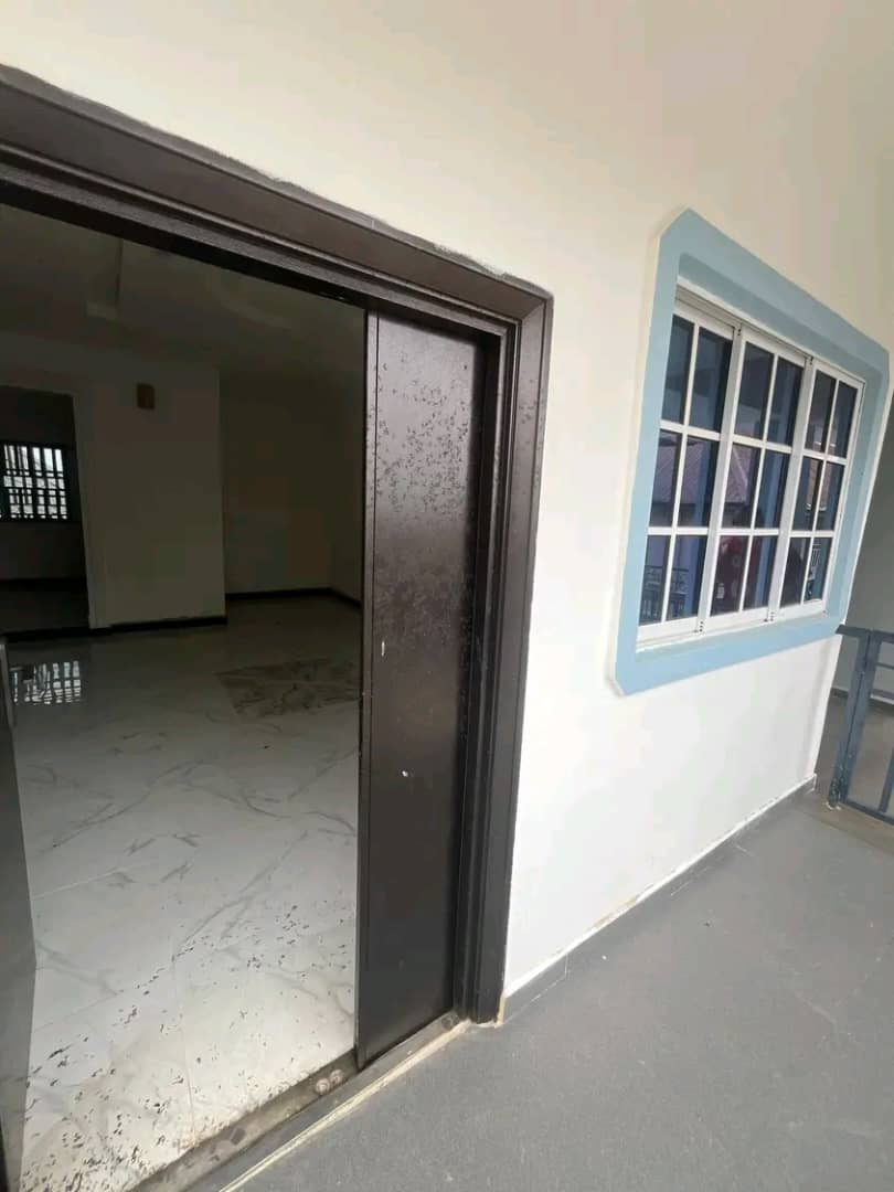 Newly 2-bedroom Flat, All Rooms En-suite